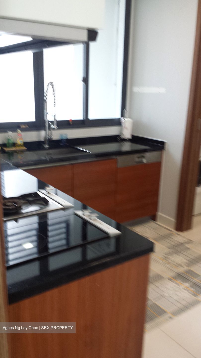 Volari (D10), Condominium #615199071